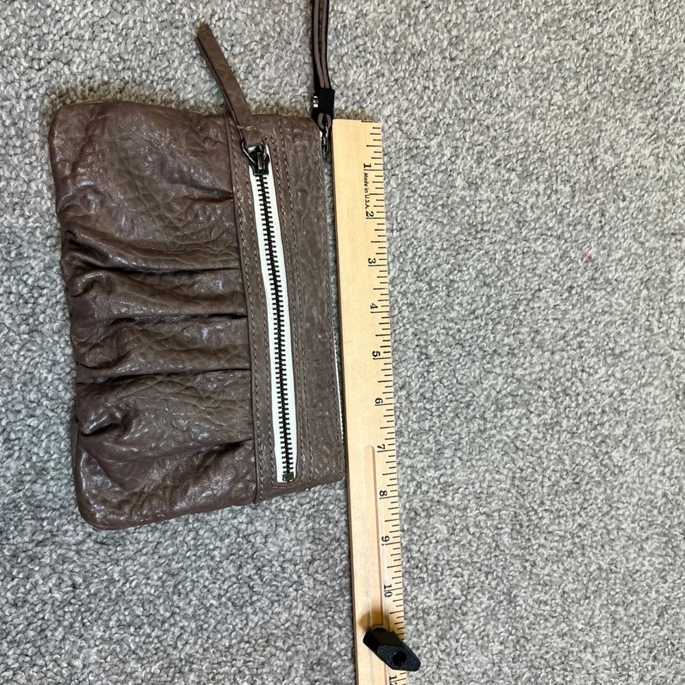 Simply Vera Vera Wang Wristlet Womens Taupe‎ Ruched Pleated Vegan Leather Bag